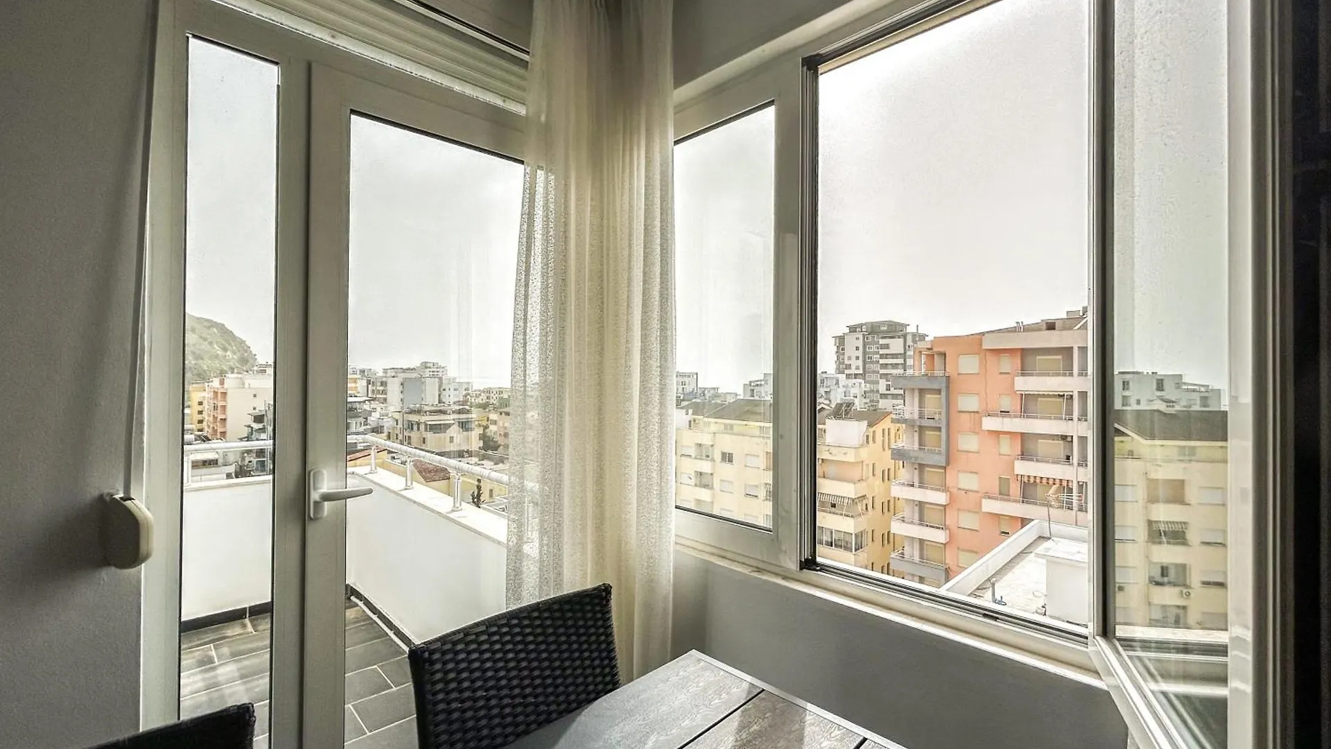 Fantastic 915 Apartment Durres